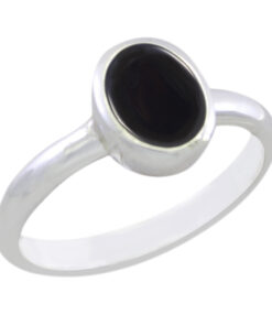 Nice Gemstone  Oval Cabochon Black Onyx ring